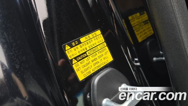 Genesis EQ900 2017 — photo 29