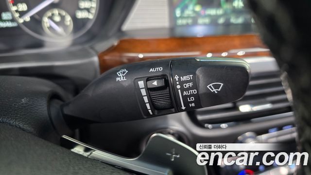 Genesis EQ900 2017 — photo 32