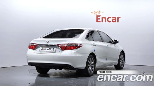 Toyota Camry 2015 — photo 2