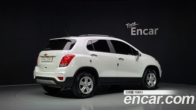 Chevrolet Korea Trax 2018 — photo 2