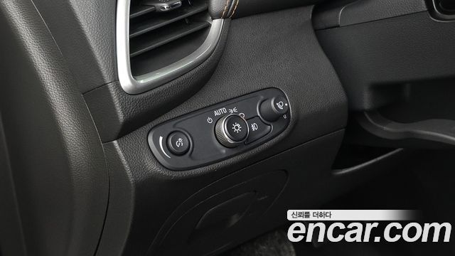 Chevrolet Korea Trax 2018 — photo 28