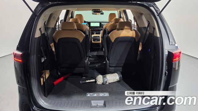 Kia Canival 2023 — photo 26