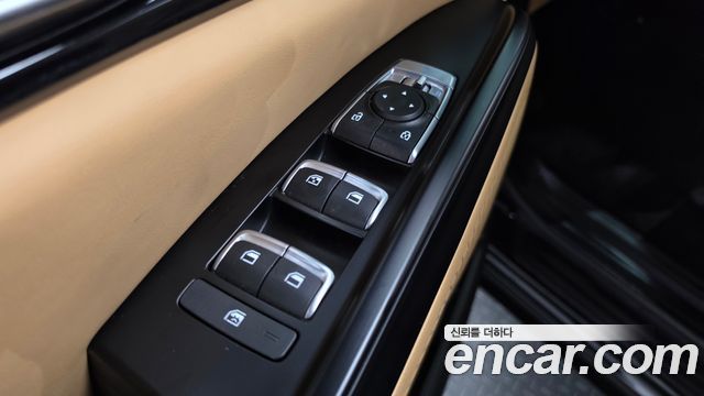 Kia Canival 2023 — photo 30