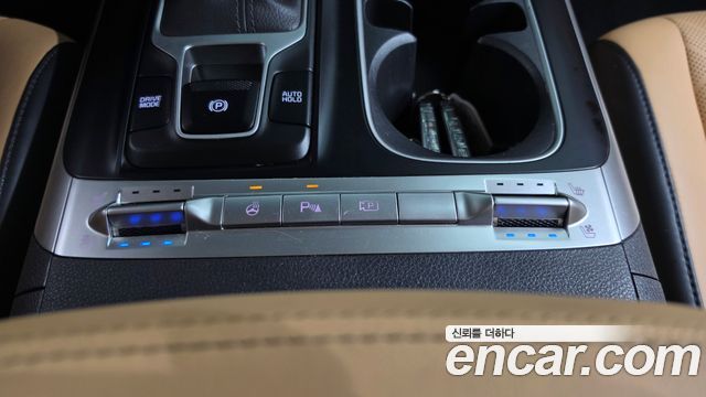 Kia Canival 2023 — photo 34