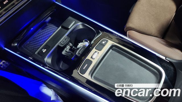 Mercedes-Benz GLB-Class 2026 — photo 10