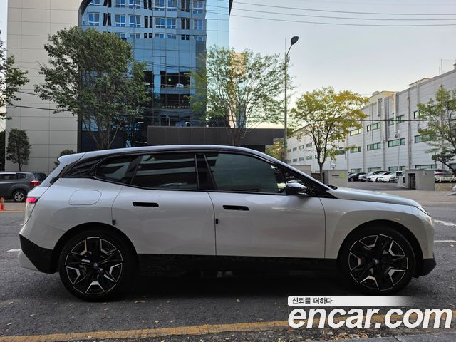 BMW iX 2023 — photo 4