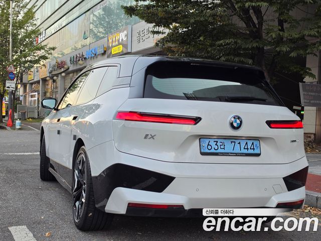 BMW iX 2023 — photo 5