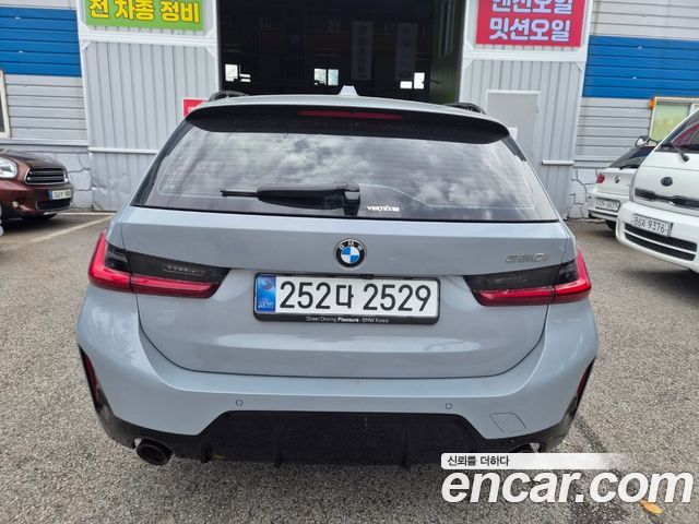 BMW 3-Series 2025 — photo 4