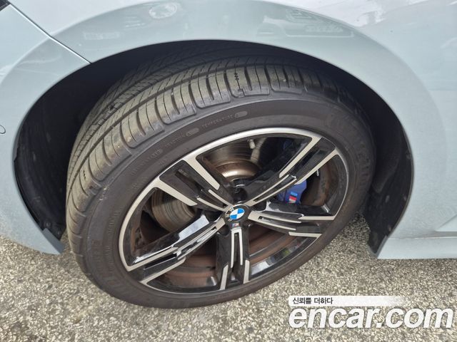 BMW 3-Series 2025 — photo 10