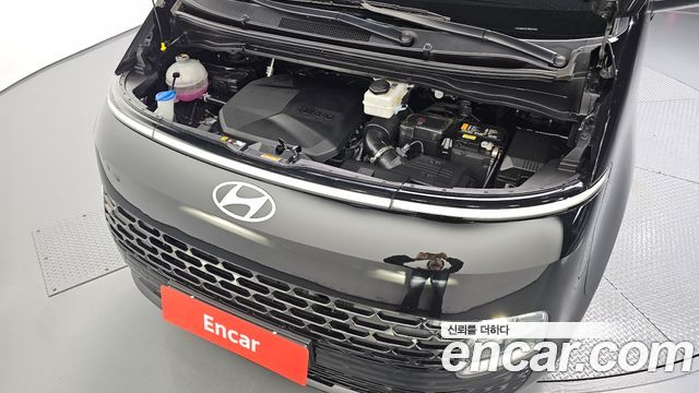 Hyundai Staria 2025 — photo 6