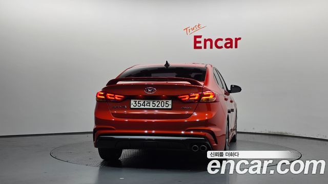 Hyundai AVANTE 2017 — photo 4