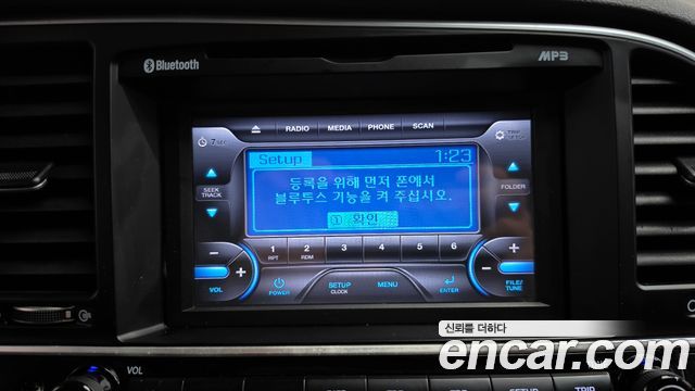 Hyundai AVANTE 2017 — photo 21