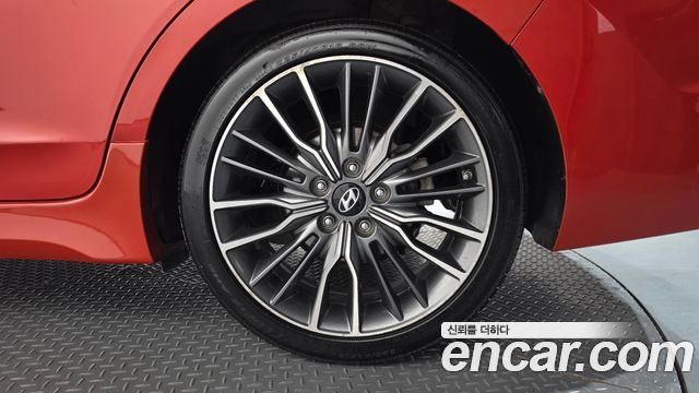 Hyundai AVANTE 2017 — photo 7