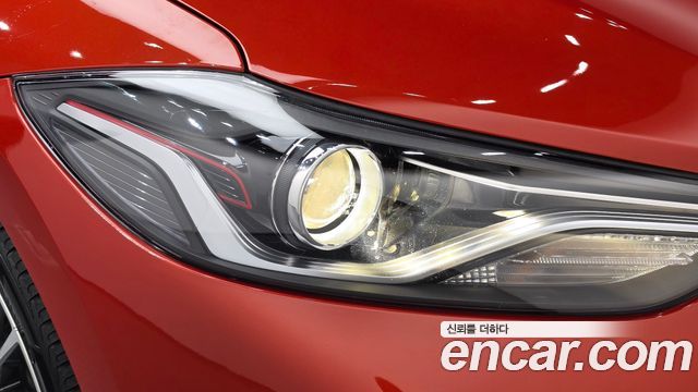 Hyundai AVANTE 2017 — photo 8