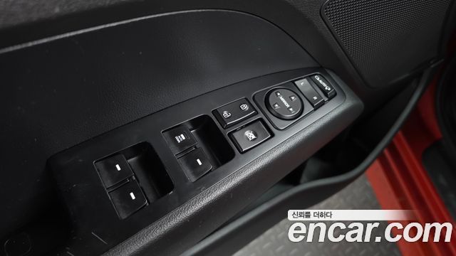 Hyundai AVANTE 2017 — photo 27