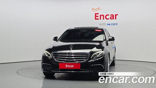 Mercedes-Benz E-Class 2019 — photo 3
