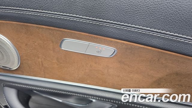 Mercedes-Benz E-Class 2019 — photo 25