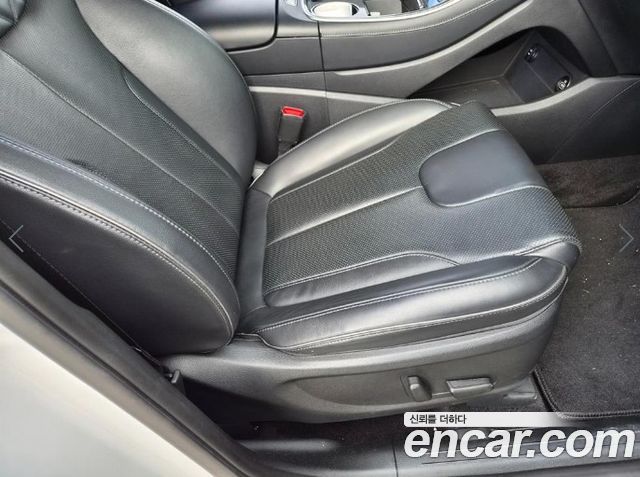 Hyundai Santafe 2021 — photo 11