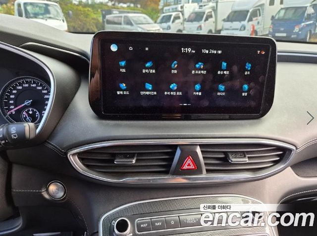 Hyundai Santafe 2021 — photo 18