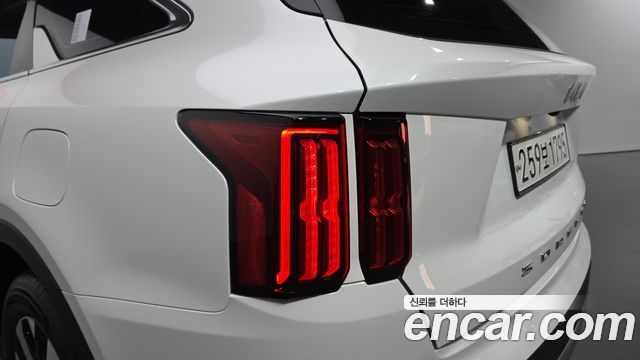 Kia Sorento 2022 — photo 9