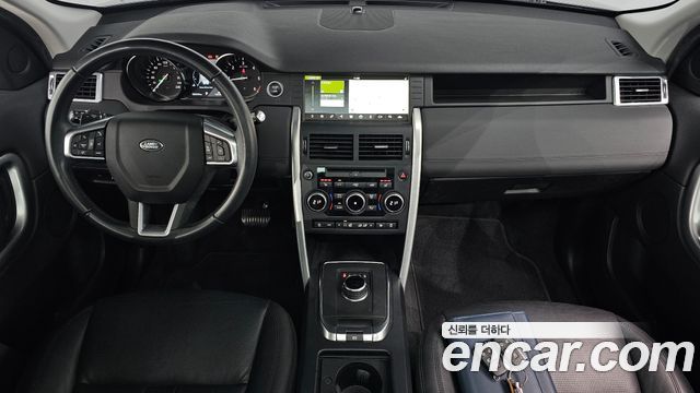 Land Rover Discovery Sport 2018 — photo 10