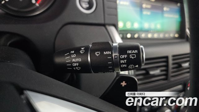 Land Rover Discovery Sport 2018 — photo 27