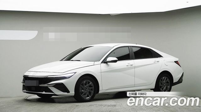Hyundai AVANTE 2025 — photo 1