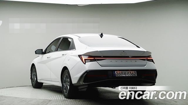 Hyundai AVANTE 2025 — photo 2