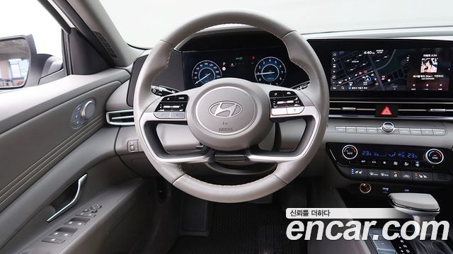 Hyundai AVANTE 2025 — photo 11