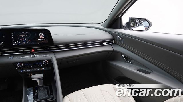 Hyundai AVANTE 2025 — photo 17