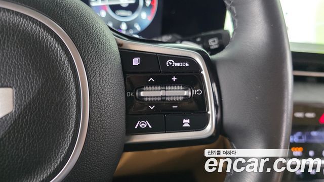 Kia Canival 2023 — photo 25