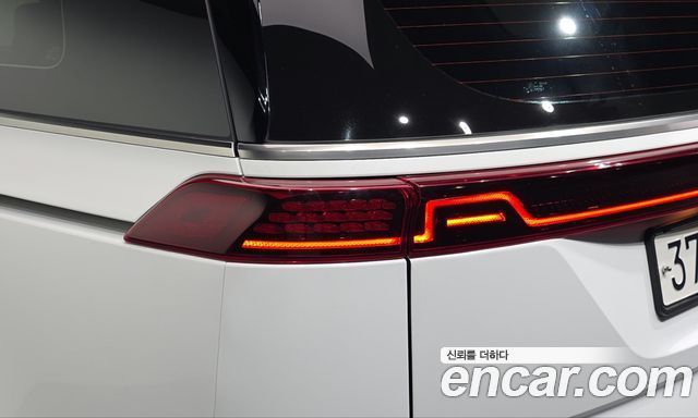 Kia Canival 2023 — photo 9