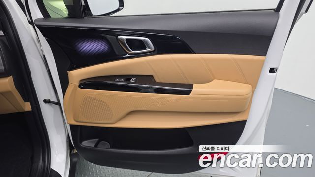 Kia Canival 2023 — photo 15
