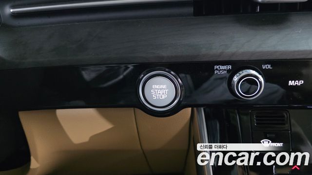 Kia Canival 2023 — photo 27
