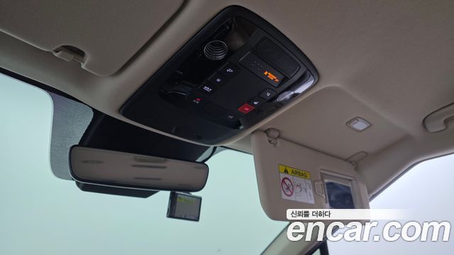 Kia Canival 2023 — photo 29