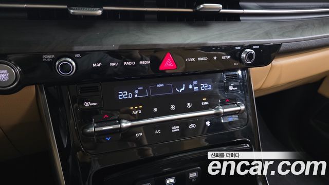 Kia Canival 2023 — photo 31