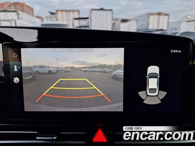 Hyundai AVANTE 2023 — photo 10