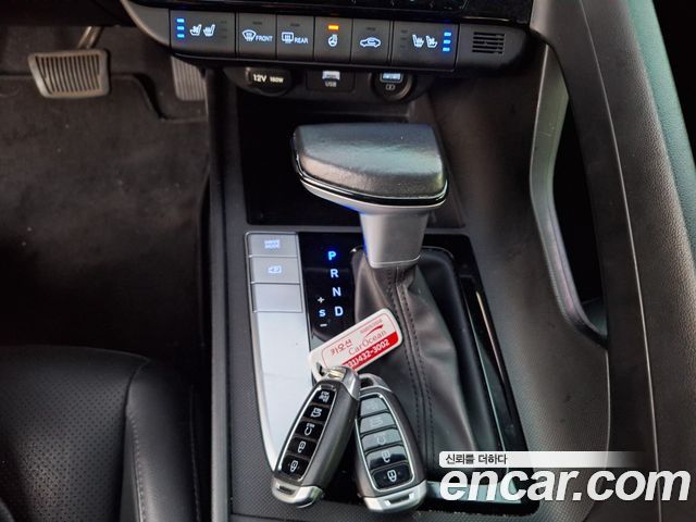 Hyundai AVANTE 2023 — photo 11