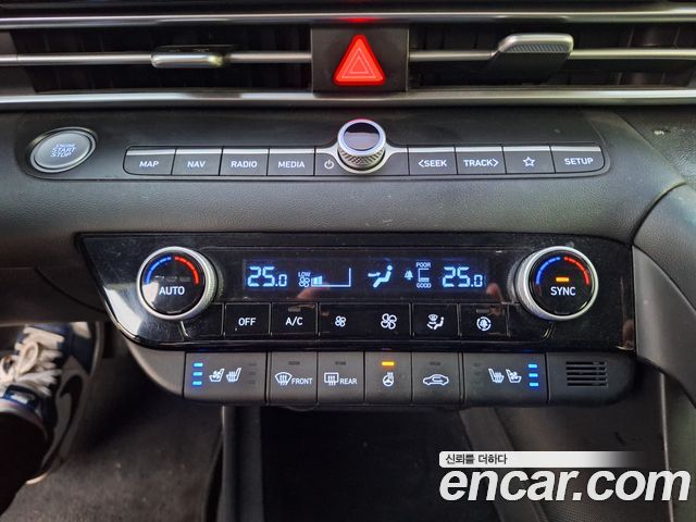 Hyundai AVANTE 2023 — photo 12