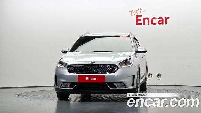 Kia Niro 2018 — photo 3