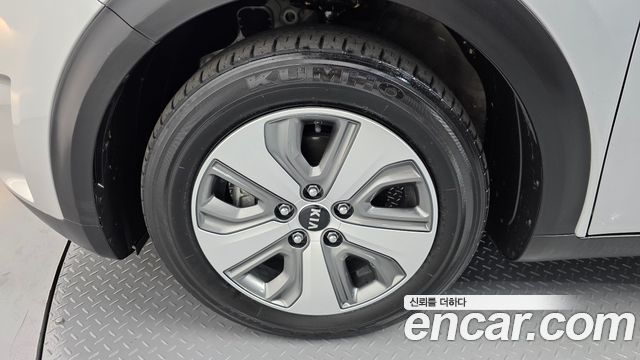 Kia Niro 2018 — photo 5