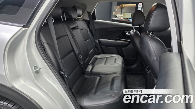 Kia Niro 2018 — photo 18