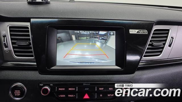 Kia Niro 2018 — photo 21