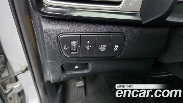 Kia Niro 2018 — photo 30