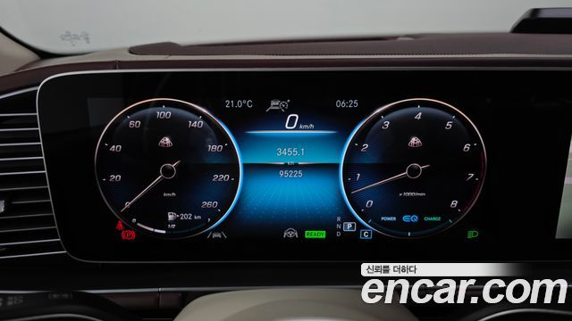 Mercedes-Benz GLS-Class 2022 — photo 8