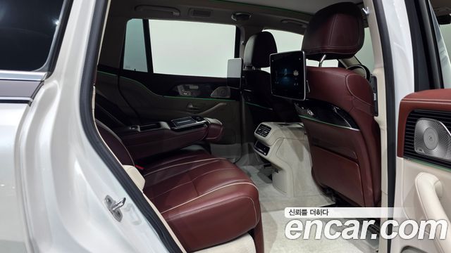 Mercedes-Benz GLS-Class 2022 — photo 12