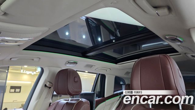 Mercedes-Benz GLS-Class 2022 — photo 18
