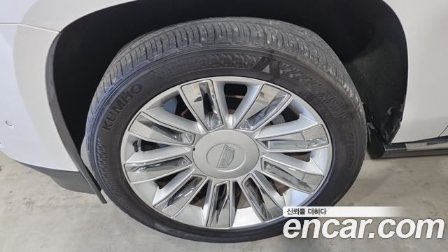 Cadillac Escalade 2018 — photo 5