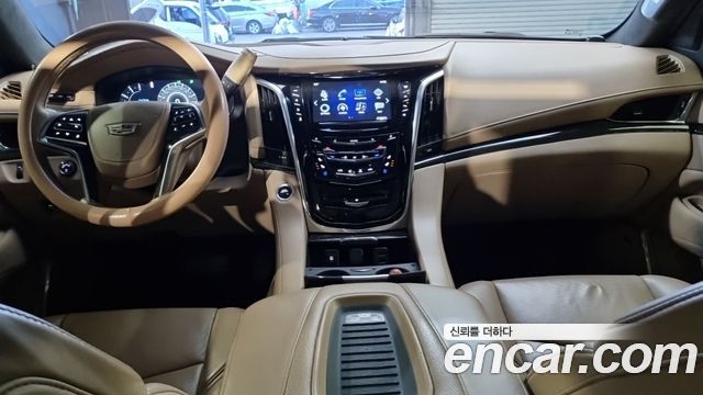 Cadillac Escalade 2018 — photo 7