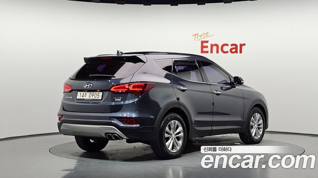 Hyundai Santafe 2016 — photo 2